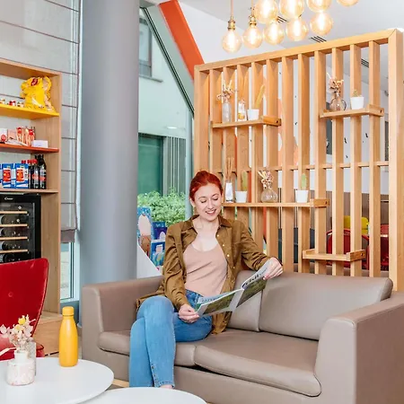 公寓式酒店 南锡中心阿德吉奥阿克瑟斯公寓式酒店 3*