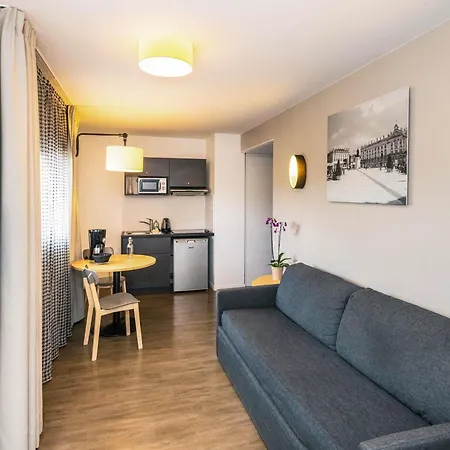 Aparthotel Adagio Access Centre