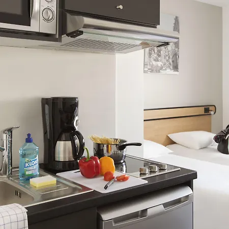 Aparthotel Adagio Access Centre 3*