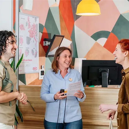 南锡中心阿德吉奥阿克瑟斯公寓式酒店 3*