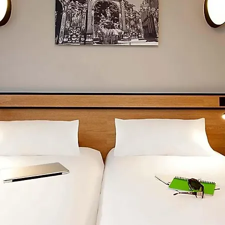 Adagio Access Centre Aparthotel 3*