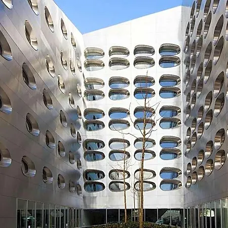 Aparthotel Adagio Access Centre 3*
