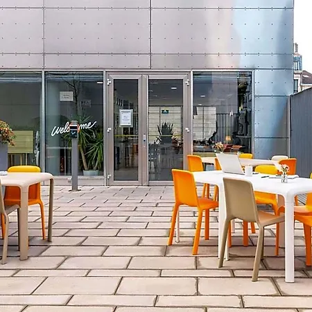 Adagio Access Centre Aparthotel 3*