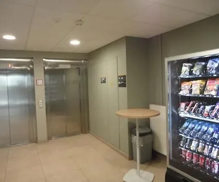 Adagio Access Centre Apartahotel 3*
