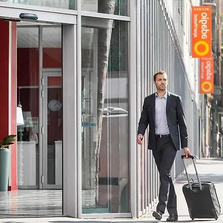 南锡中心阿德吉奥阿克瑟斯公寓式酒店 公寓式酒店 南锡