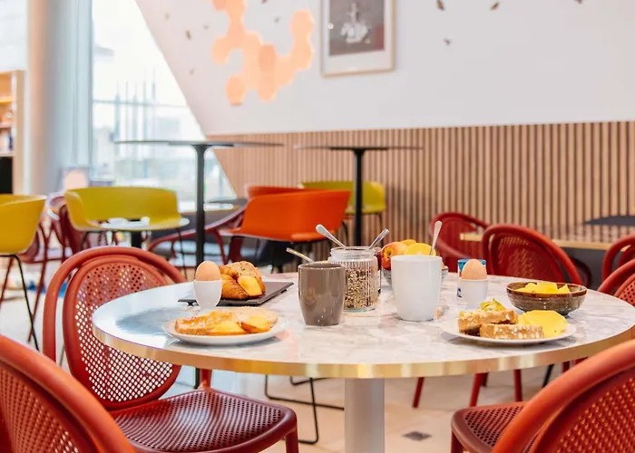 Adagio Access Centre 3* נאנסי