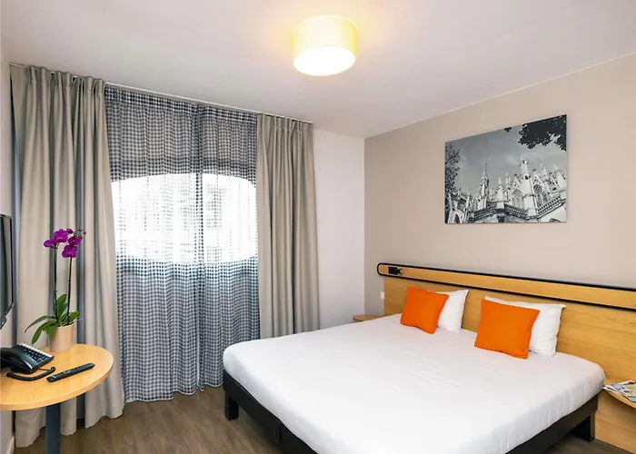 Adagio Access Centre