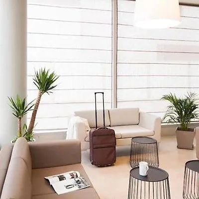 Adagio Access Centre Aparthotel 3*