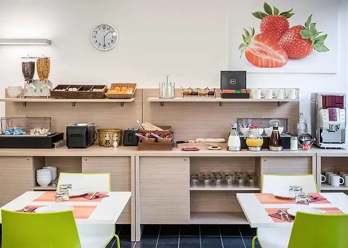 Apart Otel Adagio Access Centre 3*