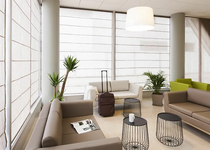 Adagio Access Centre 3* נאנסי